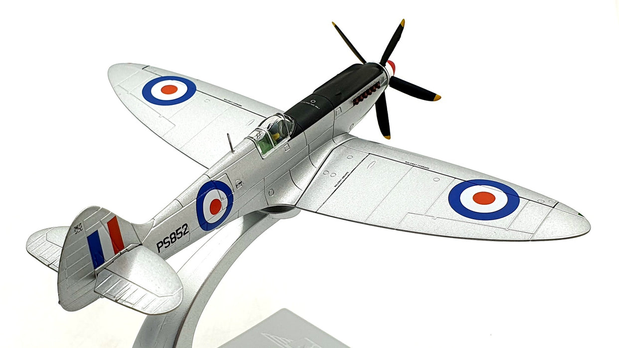 Corgi 1/72 Scale AA38706 - Supermarine Spitifre Pru XIX 81 Sqn RAF 1951