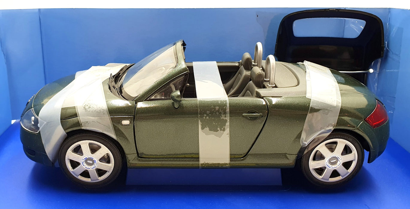 Revell 1/18 Scale Diecast 08979 - Audi TT Roadster - Green
