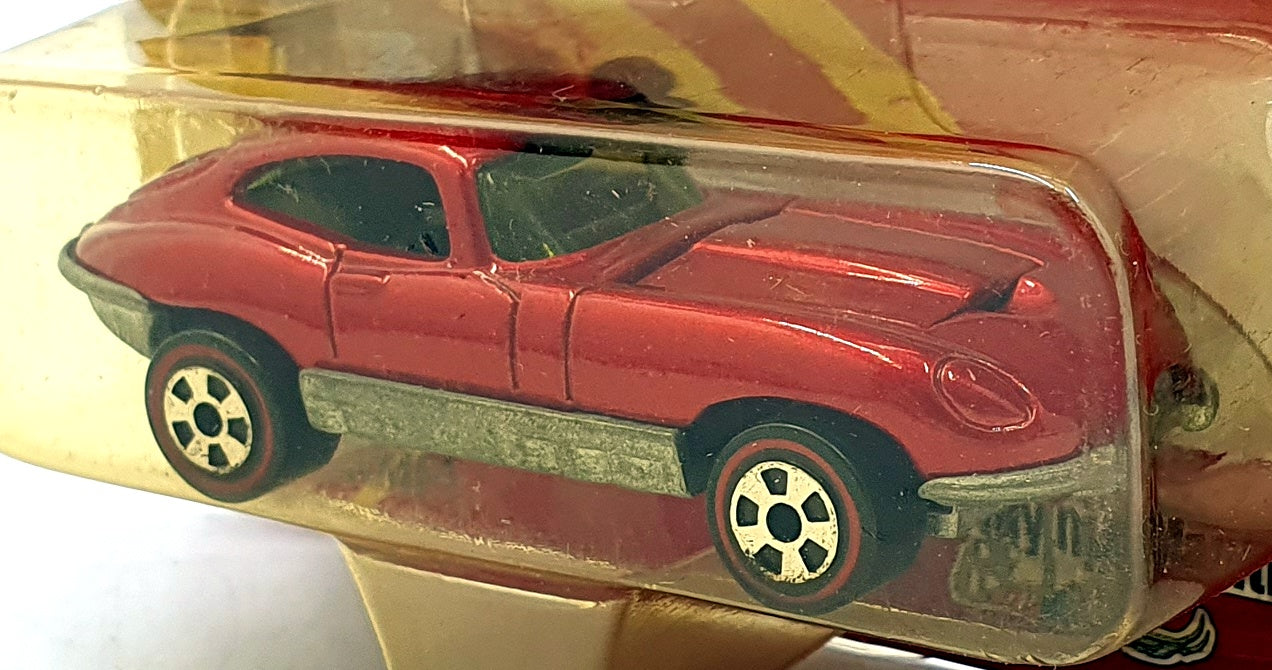 Johnny Lightning 1/64 Scale 100-170 The Challengers Custom XKE - Met. Red