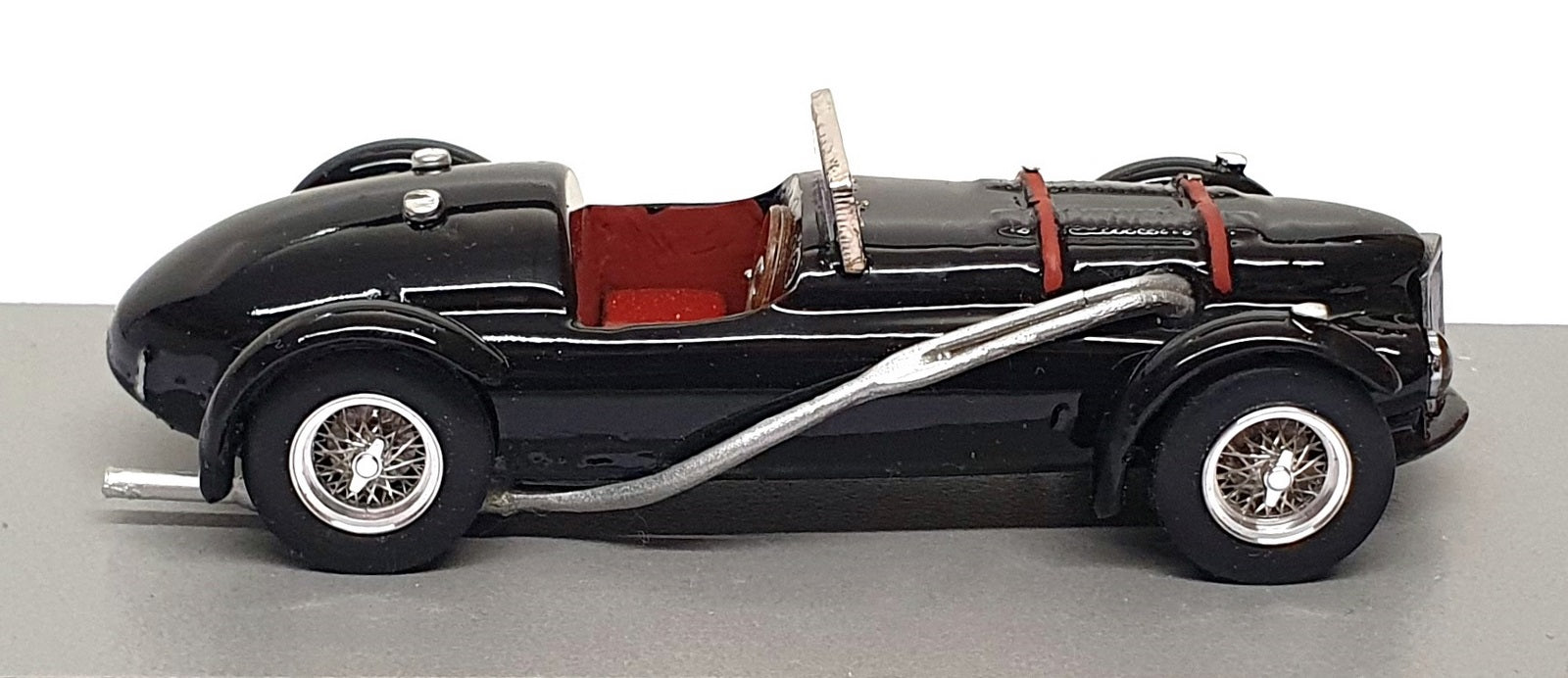 Unknown Brand Or Make ? UNB01B - 1/43 Scale Built Resin Model Car Kit - Black