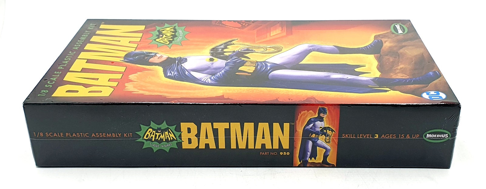 Moebius Models 1/8 Scale All Plastic Kit 950 - Batman Classic TV Series