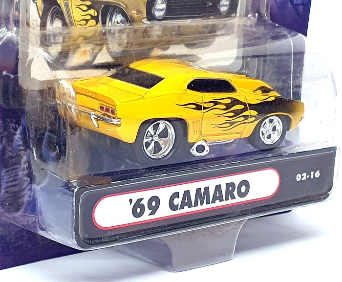 Muscle Machines 1/64 Scale 71151 02-16 - 1969 Chevrolet Camaro - Yellow