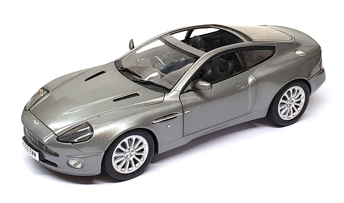 Beanstalk 1/18 Scale 25625G - Aston Martin Vanquish Bond 007 Die Another Day