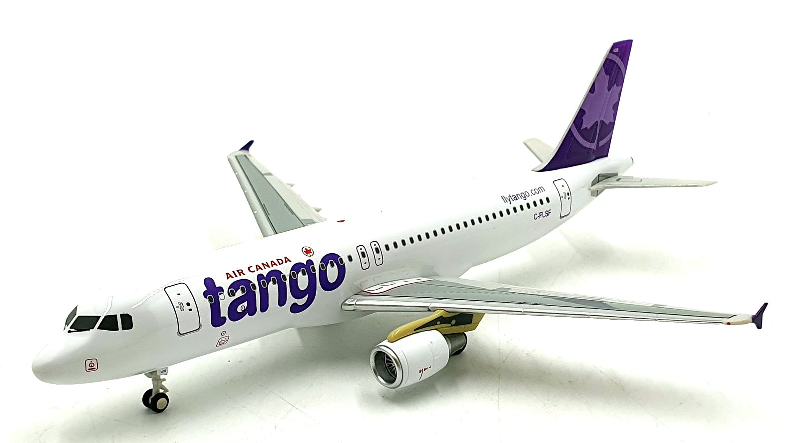 Schuco Star Jets 1/200 Scale 355 7210 - Airbus A320-200 Tango Air Canada