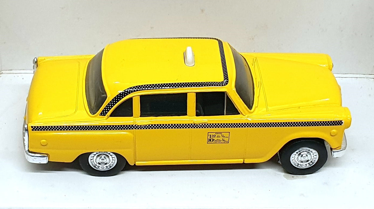 Ertl 1/43 Scale Diecast 2587 - Checker Taxi Cab - Yellow
