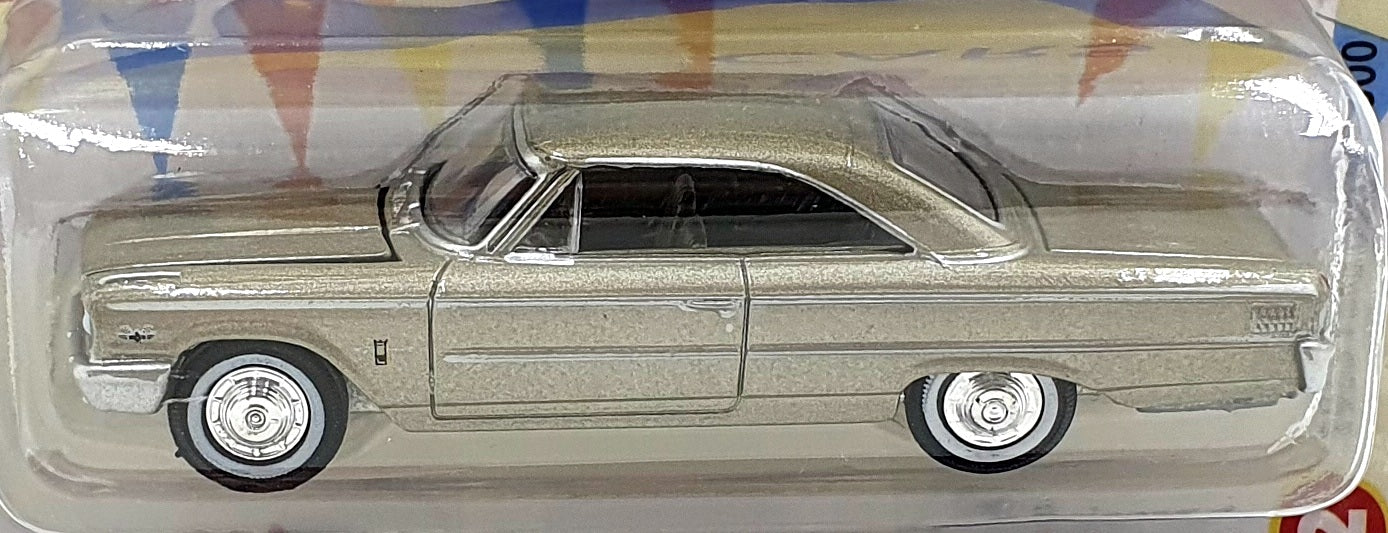 Johnny Lightning 1/64 JLMC028 - 1963 Ford Galaxie 500 - Champagne