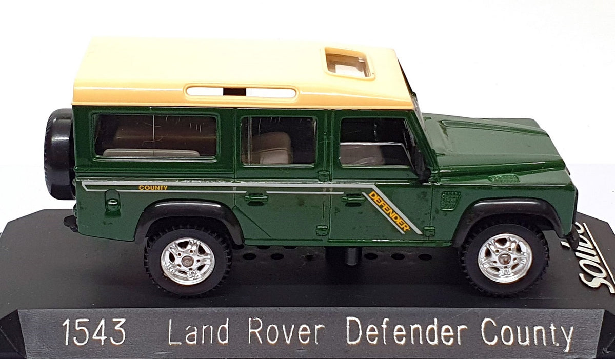 Solido 1/43 Scale 1543 - Land Rover Defender County - Green/White
