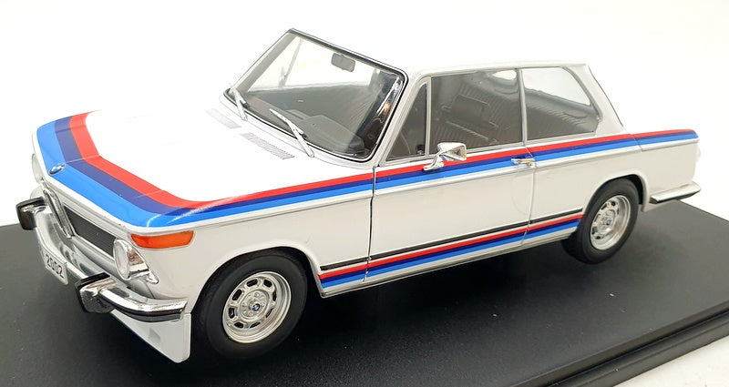 Solido 1/18 Scale S1808602 - BMW 2002 TII Turbo Evocation 1971 - White