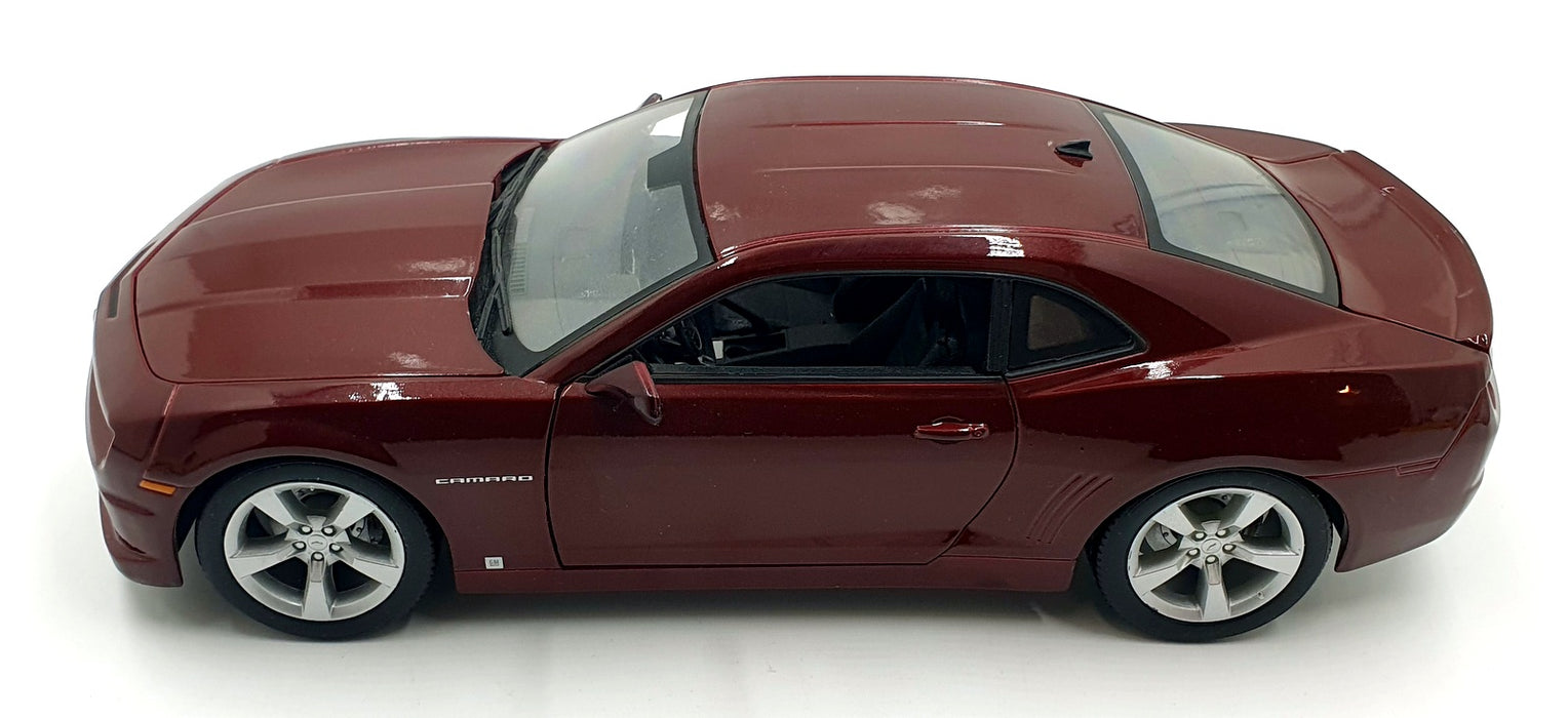 Maisto 1/18 Scale Diecast 16126K - 2010 Chevrolet Camaro SS - Met Red