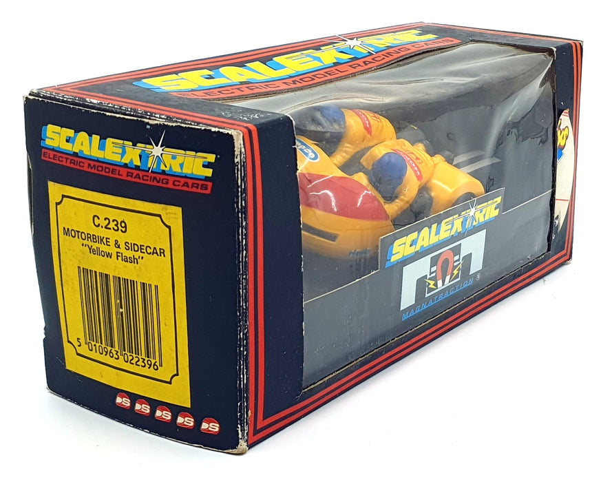 Scalextric 1/32 Scale Slotcar C239 - Honda Motorbike/Side Car #18 "Yellow Flash"