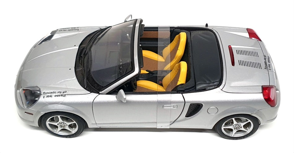 Autoart 1/18 Scale Diecast DC2124K - Toyota MR2 Spyder - Silver 