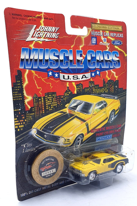 Johnny Lightning 1/64 Scale 200-200 Muscle Cars USA - 1971 Plymouth "Hemi Cuda"