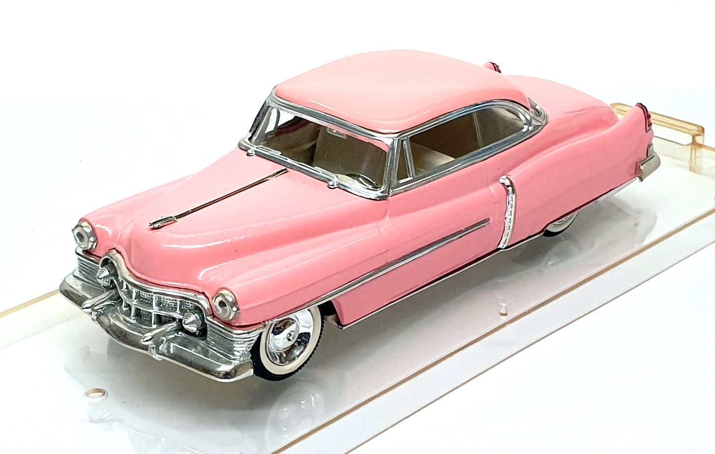 Vitesse 1/43 Scale 282 - 1950 Cadillac Type 62 Coupe - Pink