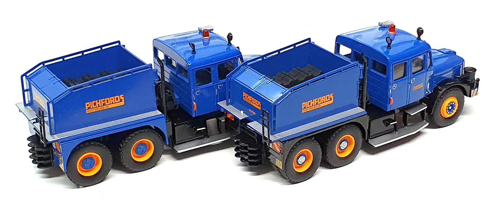 Corgi 1/50 Scale 18002 Scammell Contractor 2 With Bogie Trailer & Load Pickfords