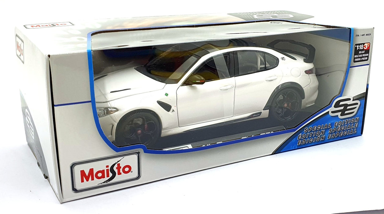 Maisto 1/18 Scale 46629 - Alfa Romeo Giulia GTAm - White