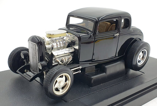 Ertl 1/18 Scale Diecast 32310 - 1932 Ford Street Rod - Black