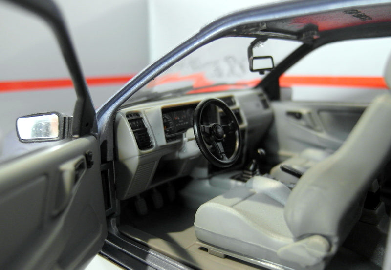 Minichamps 1/18 Scale diecast - 150 084002 Ford Sierra RS Cosworth LHD Moonstone