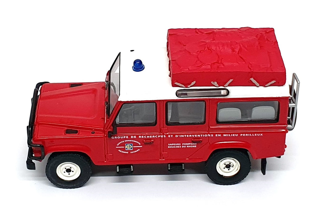 Corgi 1/43 Scale EX07717 - Land Rover Defender Sapeurs Pompiers - Red
