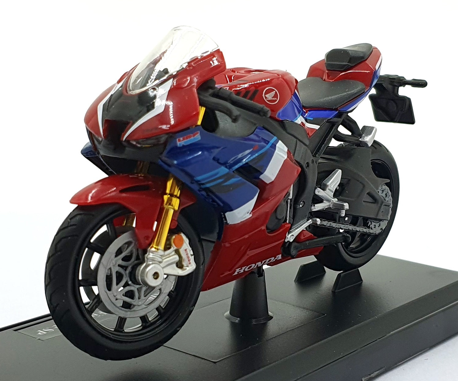 Maisto 1/18 Scale 20116 - Honda CBR1000RR-R Fireblade SP Motorbike - Red/Blue