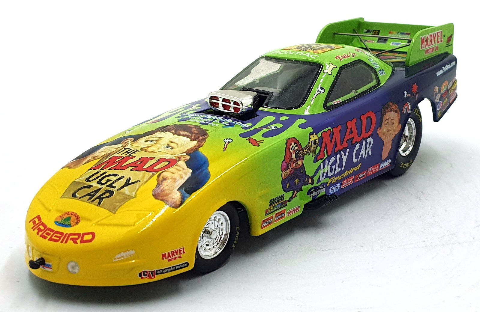 Action 1/24 Scale 10015 Pontiac Funny Car Dragster 2000 - Creasy Jr.