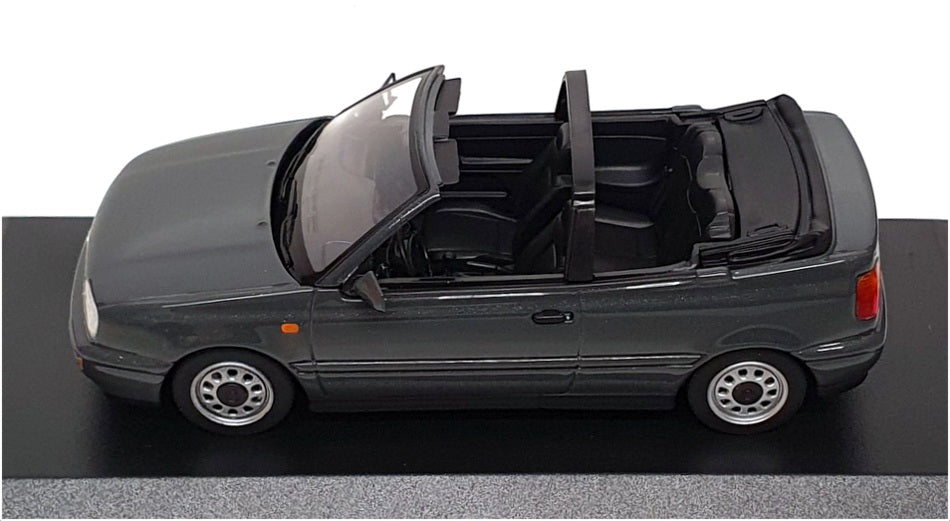 Maxichamps 1/43 Scale 940 055531 - 1997 Volkswagen Golf 3 Cabrio - Met Grey