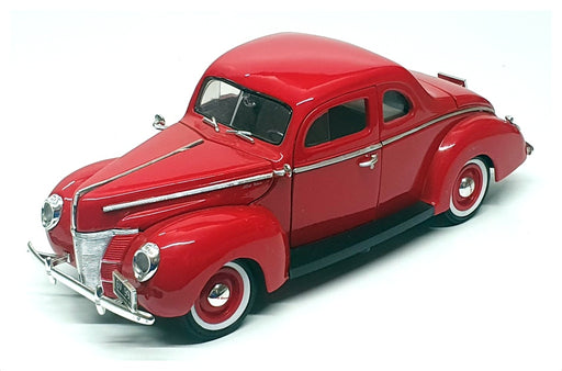 Motor Max 1/18 Scale Diecast 27623H - 1940 Ford Sedan - Red