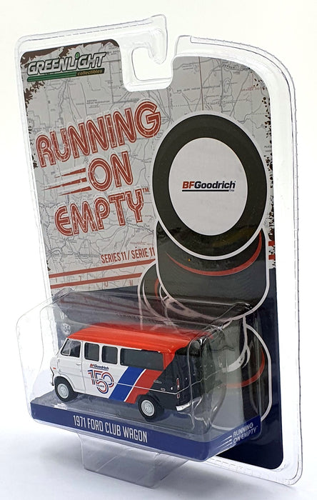 Greenlight 1/64 Scale 41110-C - 1971 Ford Club Wagon - White