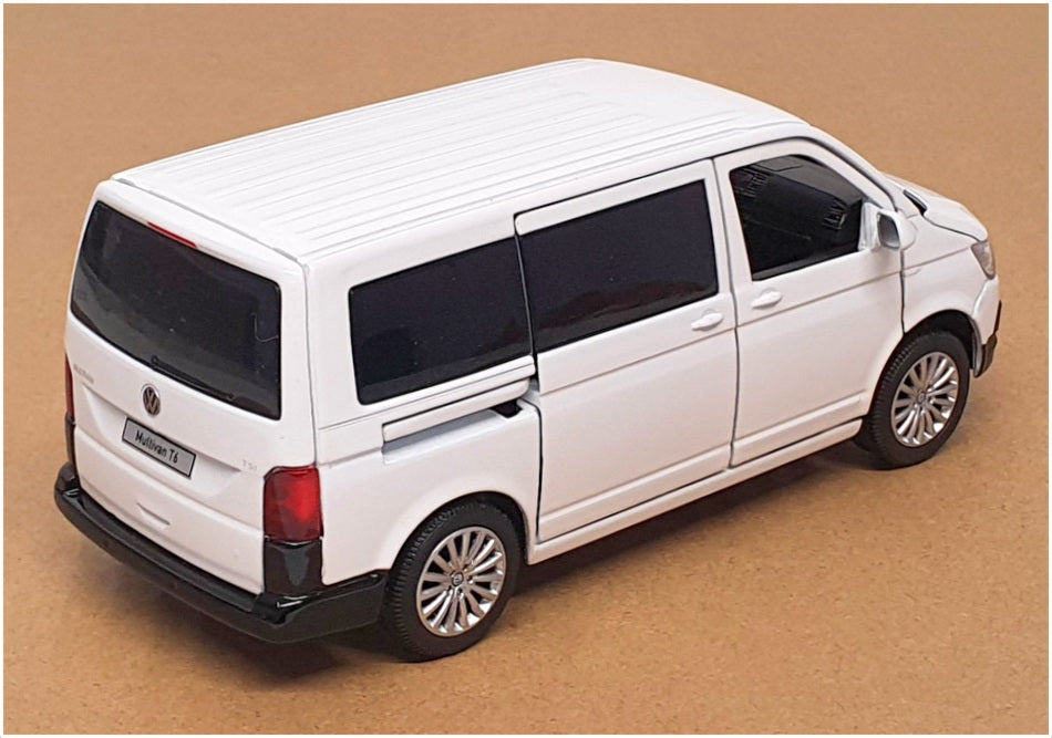 Tayumo 1/32 Scale Diecast 32135023 - Volkswagen Multivan - White