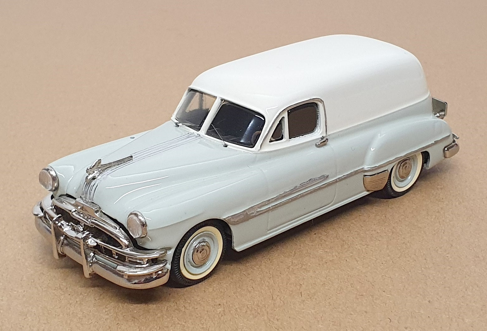 SAMS Models 1/43 Scale PSD52 - 1952 Pontiac Sedan Delivery - Cream/Pale Green