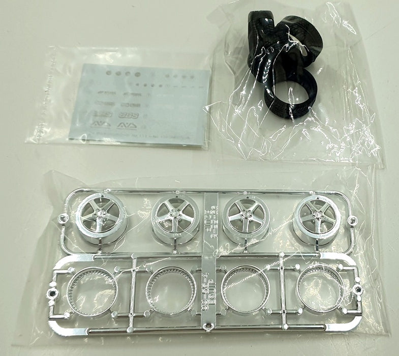 Aoshima 1/24 Scale 06945 W Work Equip DDC RIM Wheel 19' Wheels & Tyres Set #114