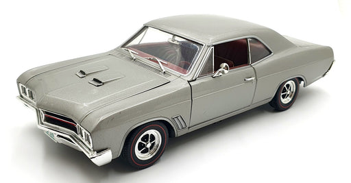 Ertl 1/18 Scale Diecast 14126J - 1967 Buick GS 400 - Silver