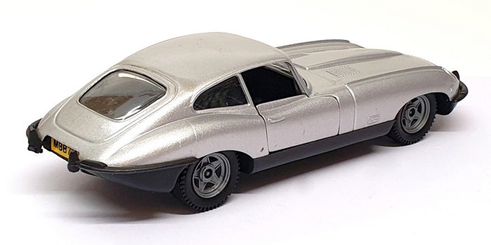 Polistil 1/25 Scale SN02 - Jaguar XK-E 4.2L Race Car With Decal Sheet - Silver