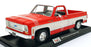 Maisto 1/18 Scale 46629 - 1974 Chevrolet C10 Cheyenne Super Truck - Red/White