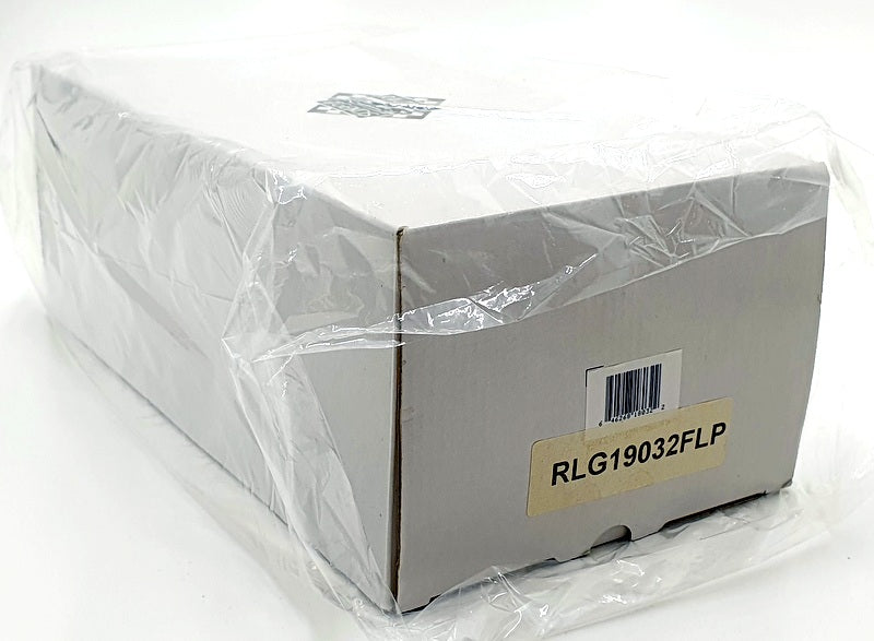 Exoto 1/18 scale RLG19032FLP Corvette Grand Sport coupe 1966 Sebring Penske #10