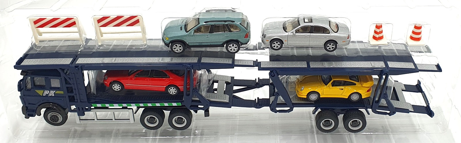 Cararama 1/72 Scale Diecast 000039 - Mercedes Benz Transporter and 4 Cars