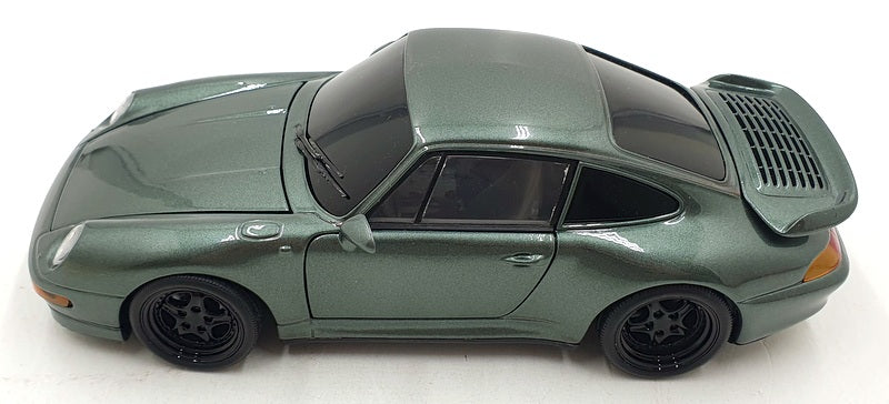 UT 1/18 Scale Diecast 9224M - Porsche 911 - Metallic Green