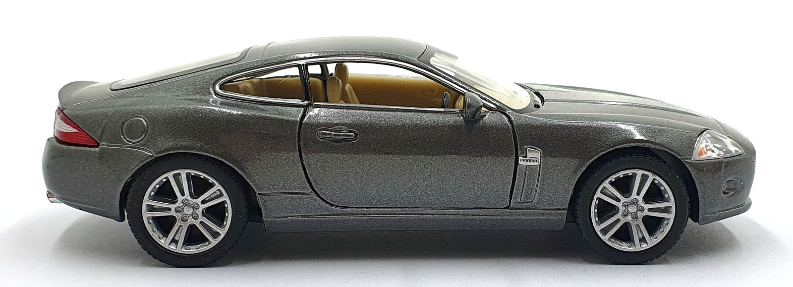 Kinsmart 1/38 Scale Pull Back & Go KT5321D - Jaguar XK Coupe - Dark Silver