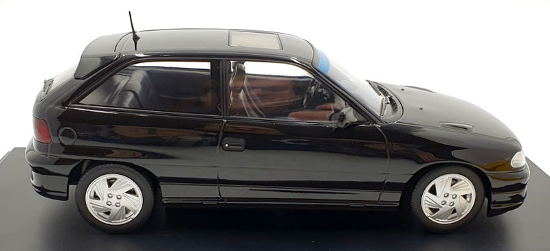 Norev 1/18 Scale Diecast 183671 - Opel Astra GSi 1992 - Metallic Black