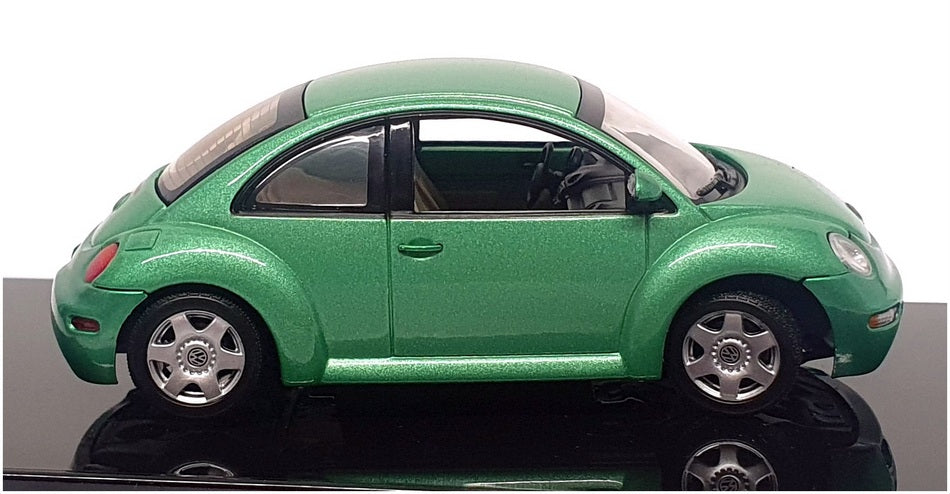 Autoart 1/43 Scale Diecast 59732 - VW New Beetle - Green
