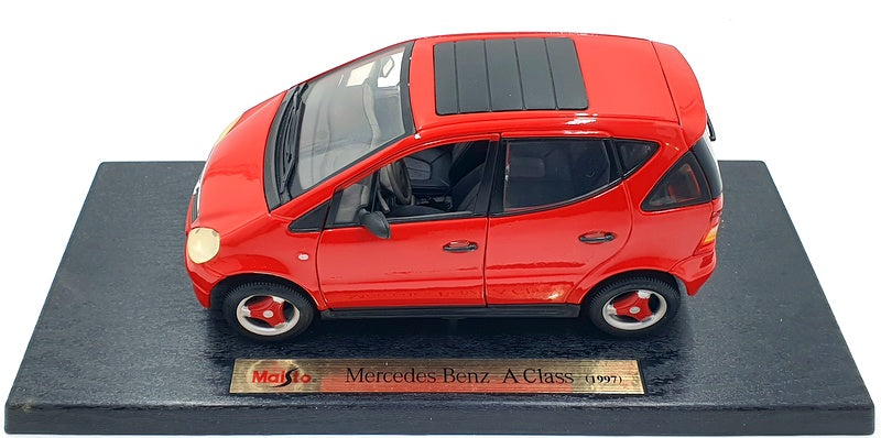 Maisto 1/18 Scale Diecast 31841 - Mercedes-Benz A-Class 1997 - Red