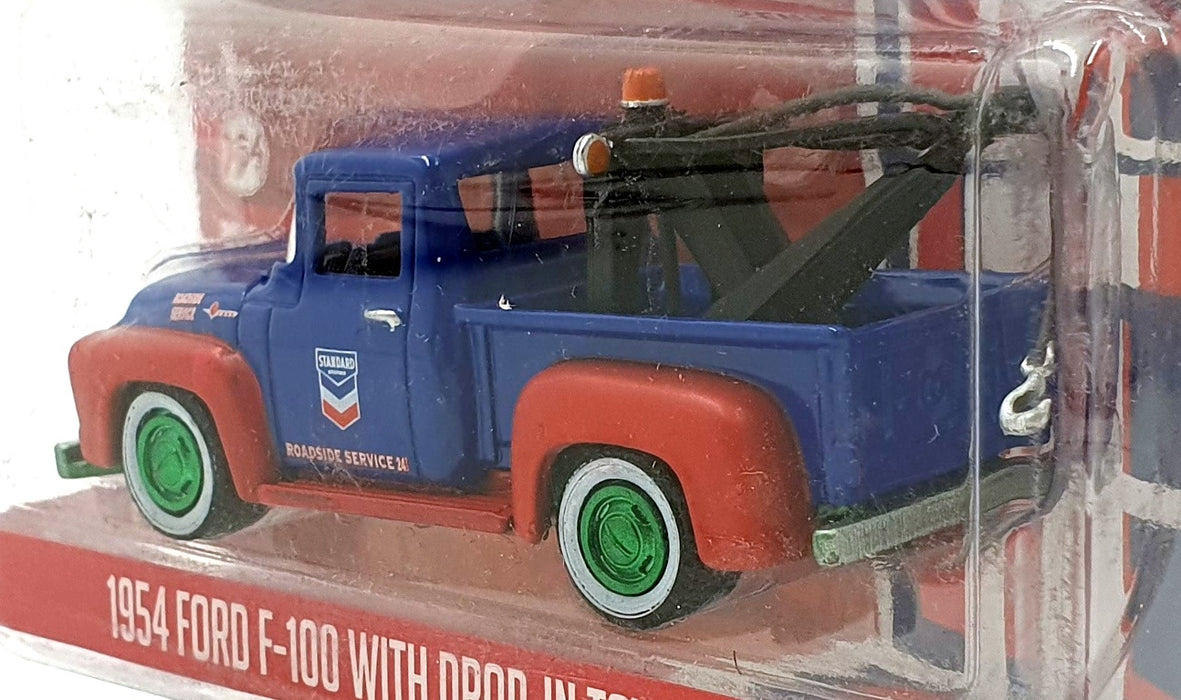 Greenlight 1/64 Scale 41130-A - 1954 Ford F-100 with Drop-In Tow Hook - Chase