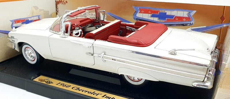 Motor Max 1/18 Scale Diecast 73110 - 1960 Chevrolet Impala - White