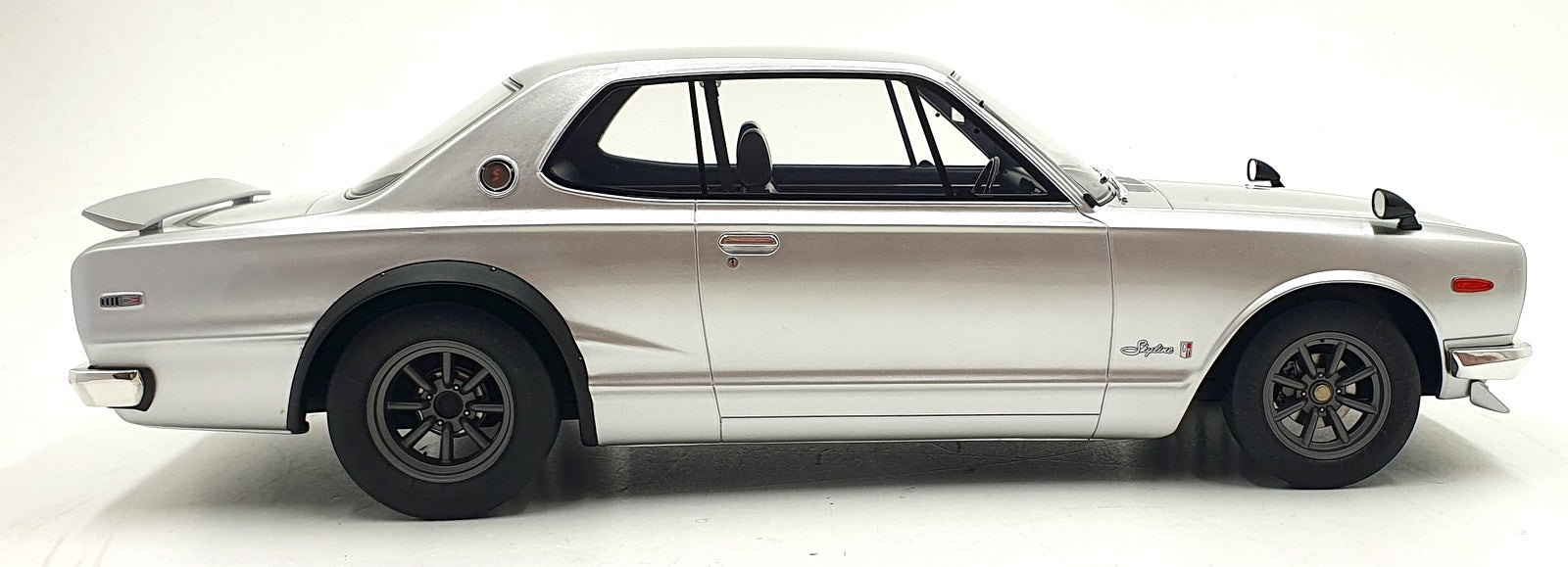 OTTO 1/12 Scale Resin G094 - Nissan Skyline 2000 GT-R (KPGC10) - Silver