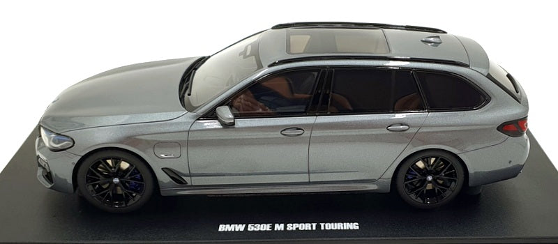 GT Spirit 1/18 Scale Resin GT485 - BMW 530E M Sport Touring - Grey