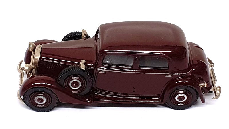 Somerville Models 1/43 Scale Built Kit 102K - Mercedes Benz 260D - Maroon