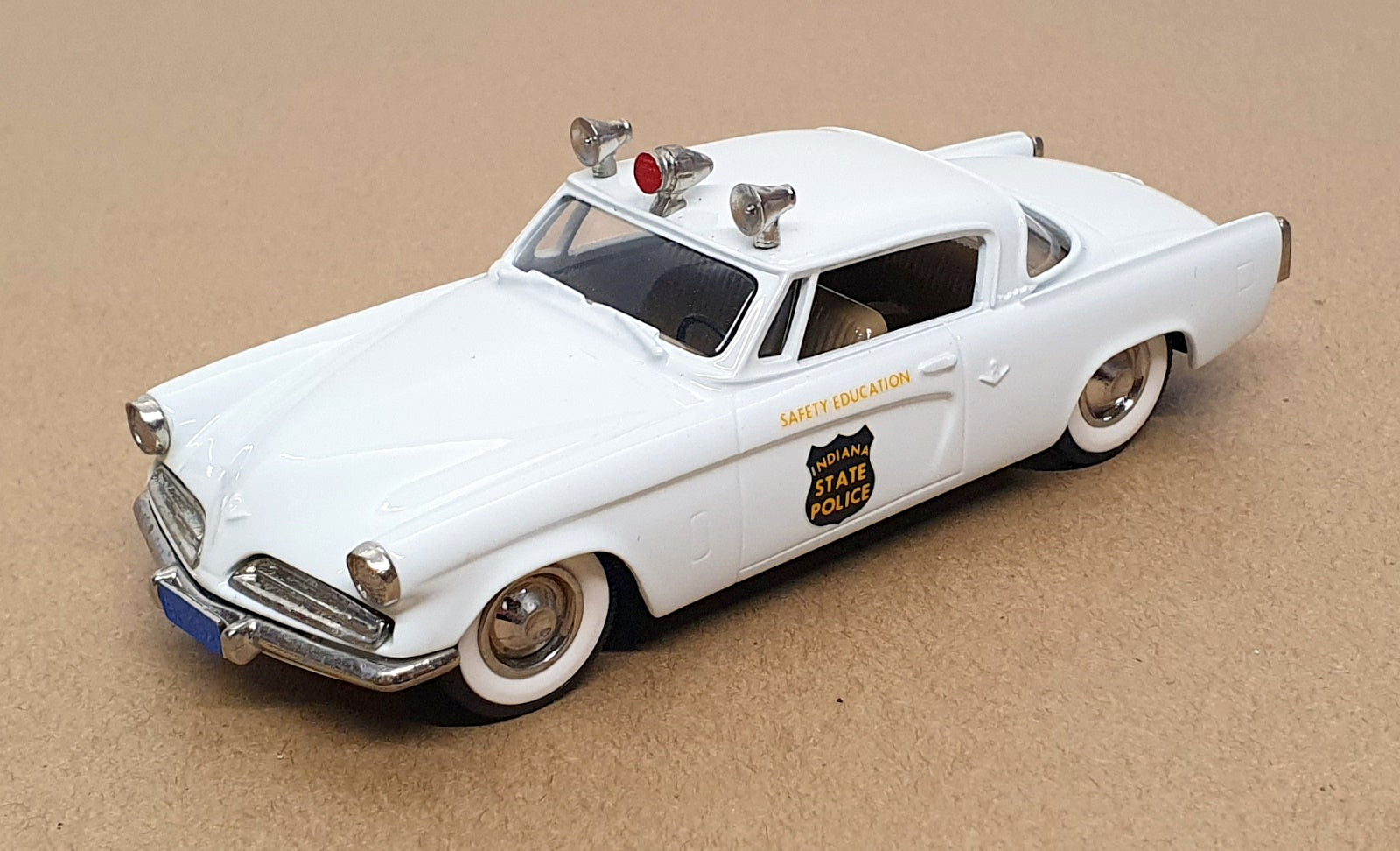 Brooklin 1/43 Scale BRK32 002 - 1953 Studebaker Starliner Police Safety Vehicle