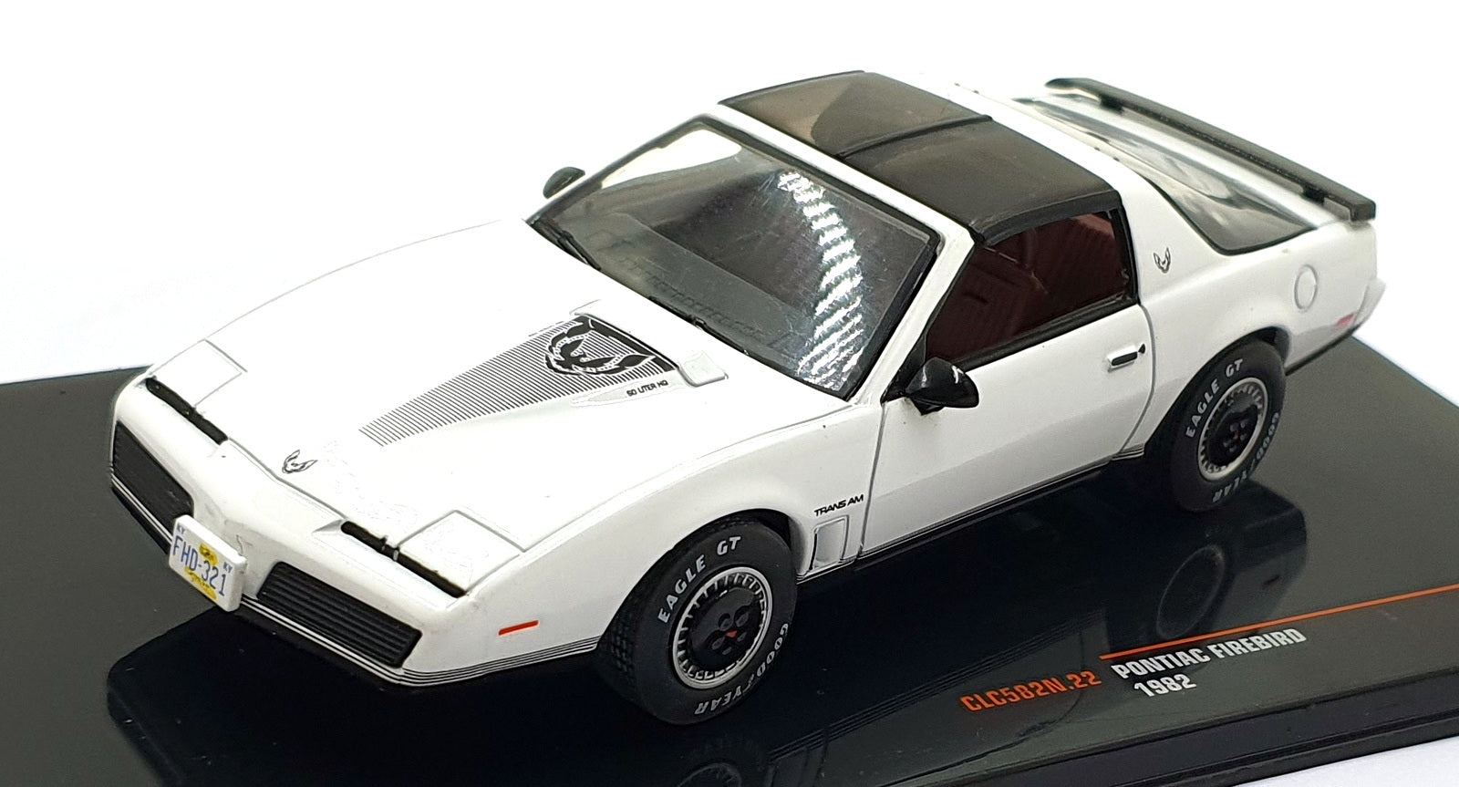 Ixo 1/43 Scale CLC582N.22 - 1982 Pontiac Firebird - White