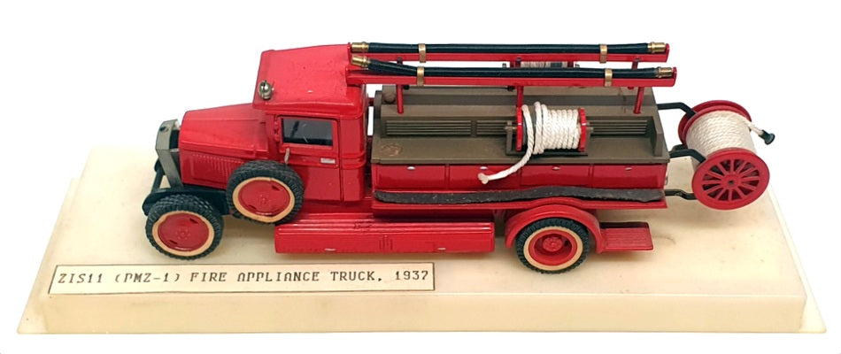 OMO Russian Made 1/43 Scale Nr.3 - 1937 Fire Engine Truck - Red