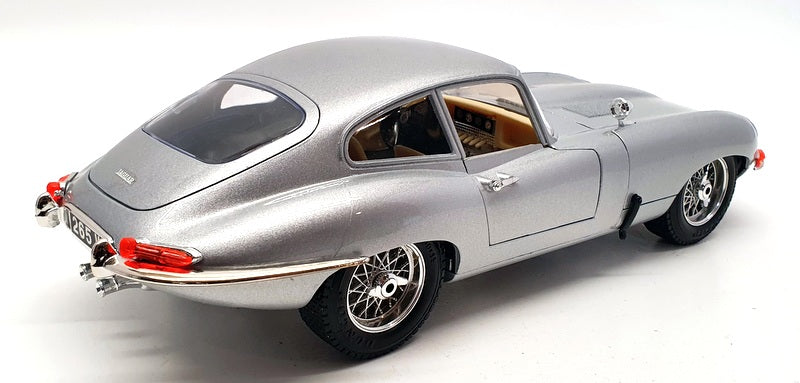 Burago 1/18 Scale Diecast 3038 - 1961 Jaguar E Coupe - Silver