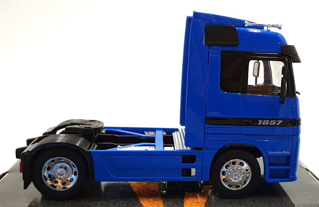 Welly 1/32 Scale 32280W - Mercedes-Benz Actros Transporter - Blue